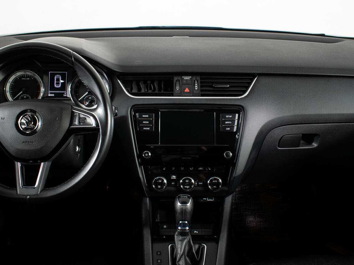 Skoda Octavia 2019 года с пробегом. Фото: #11