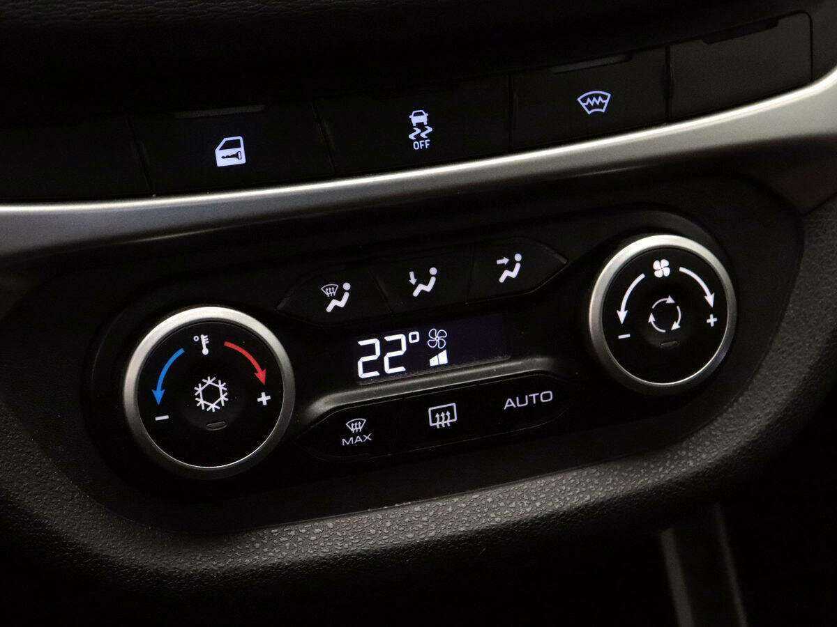 Lada (ВАЗ) Vesta 2020 года с пробегом. Фото: #12