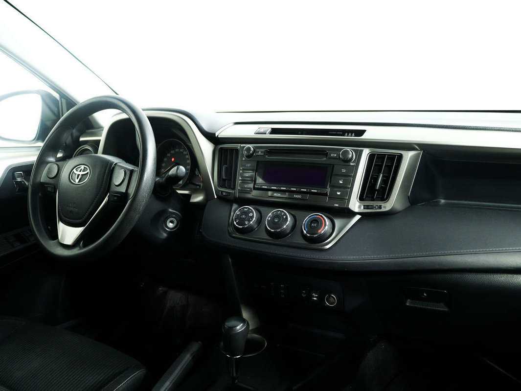 Toyota RAV4 2013 года с пробегом. Фото: #8