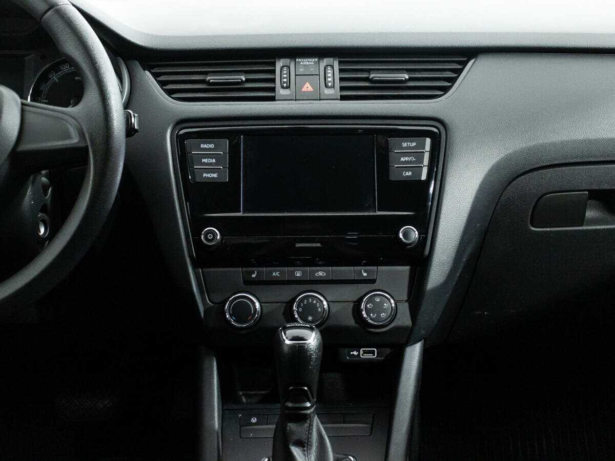 Skoda Octavia 2018 года с пробегом. Фото: #13