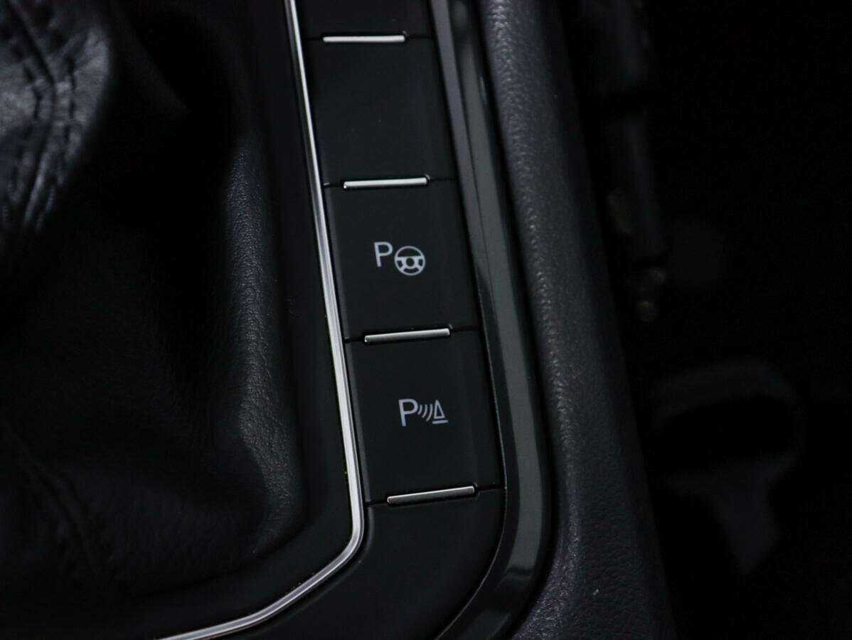 Volkswagen Tiguan 2018 года с пробегом. Фото: #13