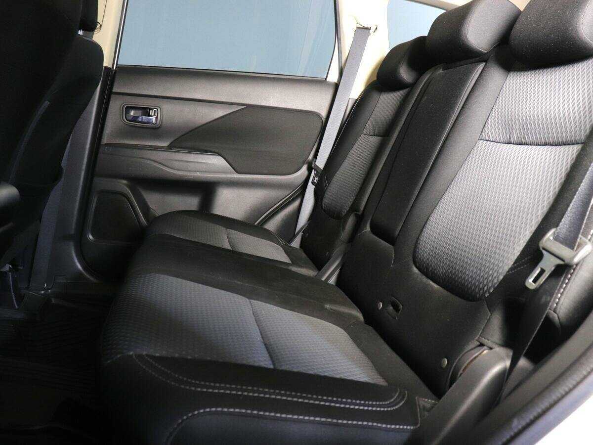 Mitsubishi Outlander 2019 года с пробегом. Фото: #9