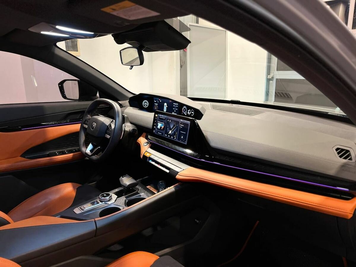 Changan UNI-V 2023 года с пробегом. Фото: #10