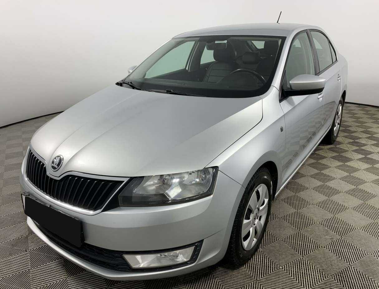 Skoda Rapid 2017 года с пробегом. Посмотреть фото