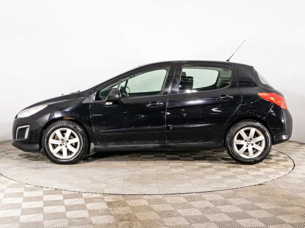 Peugeot 308 2012 года с пробегом. Фото: #7