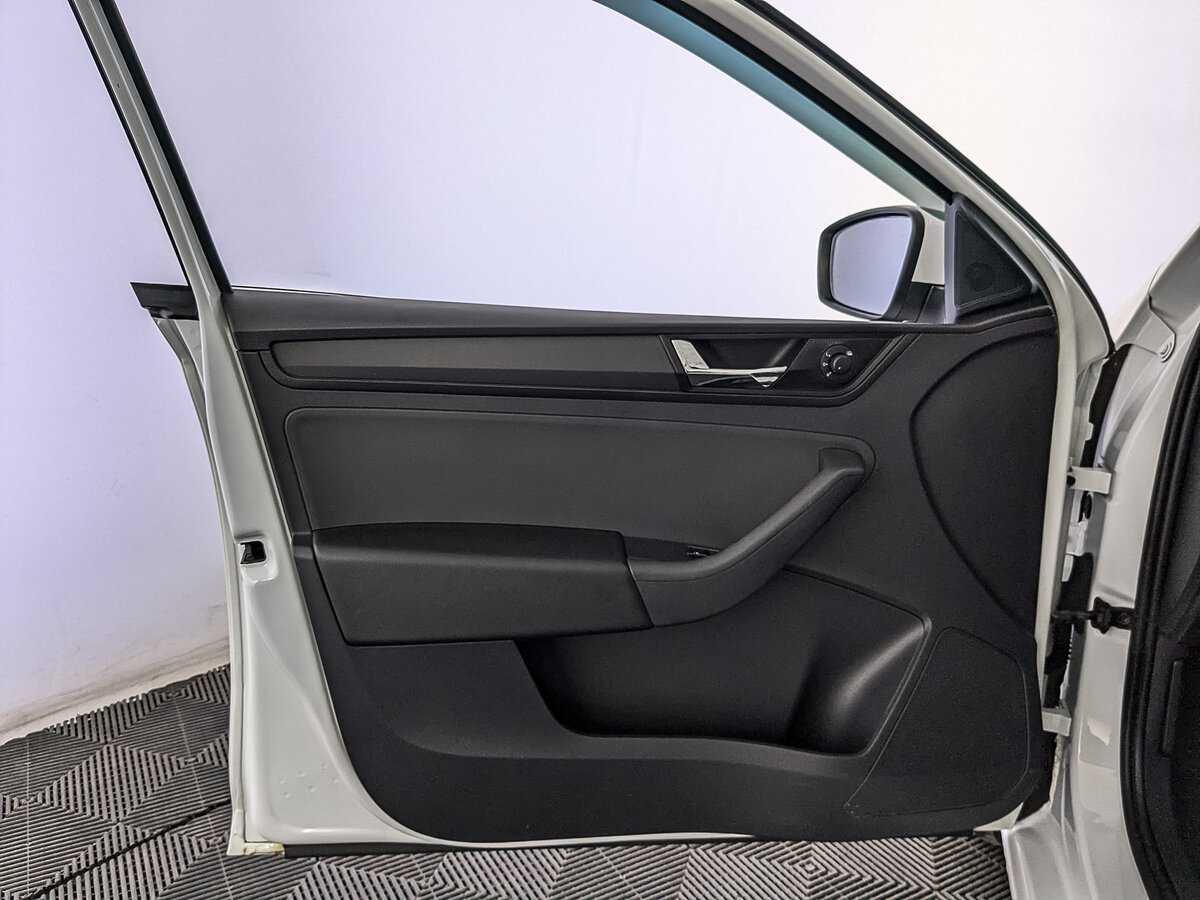 Skoda Rapid 2019 года с пробегом. Фото: #18