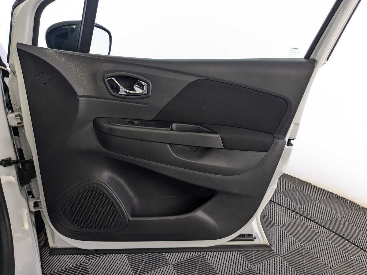 Renault Kaptur 2020 года с пробегом. Фото: #19