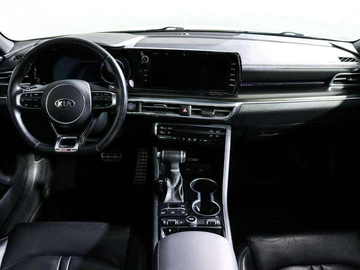 Kia K5 2021 года с пробегом. Фото: #9