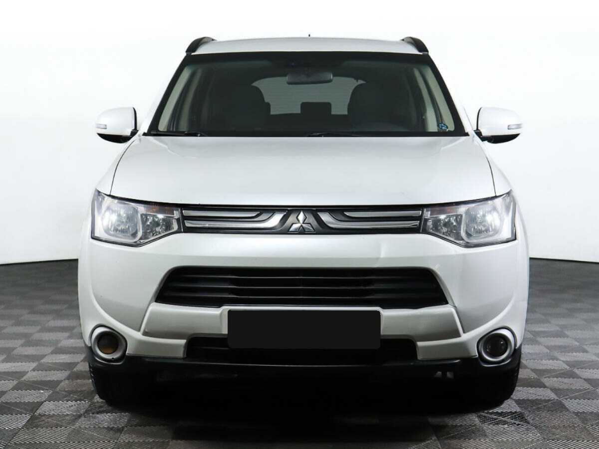 Mitsubishi Outlander 2013 года с пробегом. Фото: #0