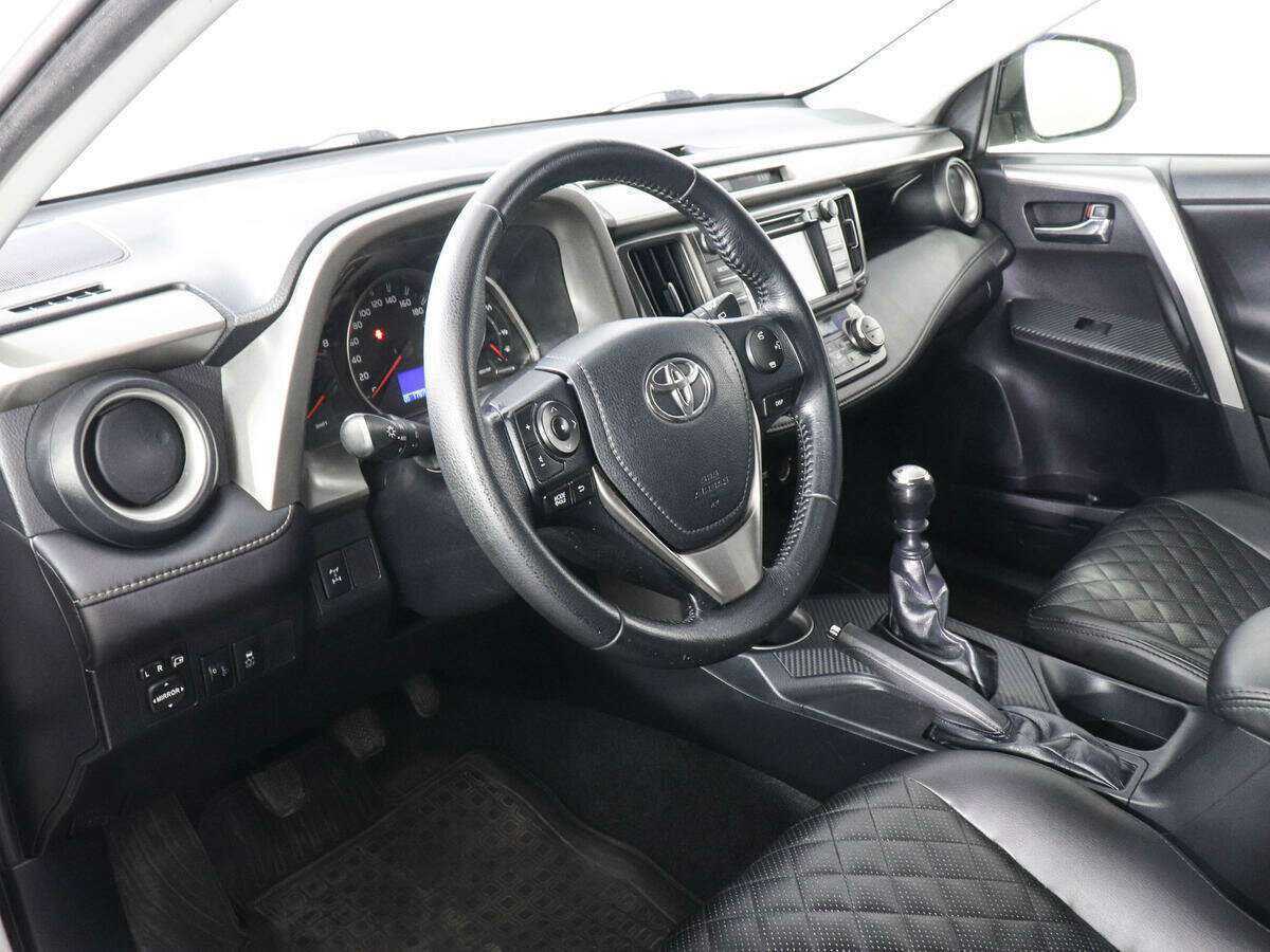 Toyota RAV4 2014 года с пробегом. Фото: #8