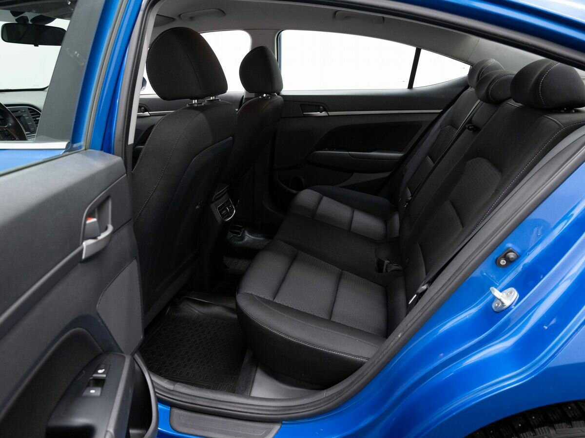 Hyundai Elantra 2017 года с пробегом. Фото: #8