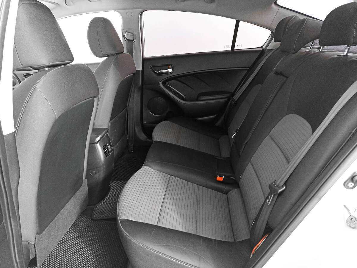 Kia Cerato 2014 года с пробегом. Фото: #9