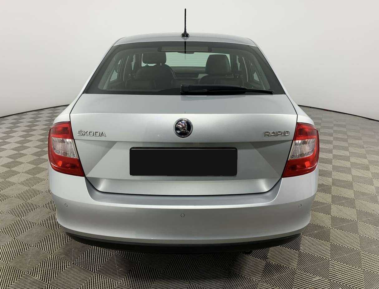 Skoda Rapid 2017 года с пробегом. Фото: #4