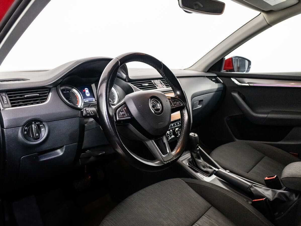 Skoda Octavia 2017 года с пробегом. Фото: #9
