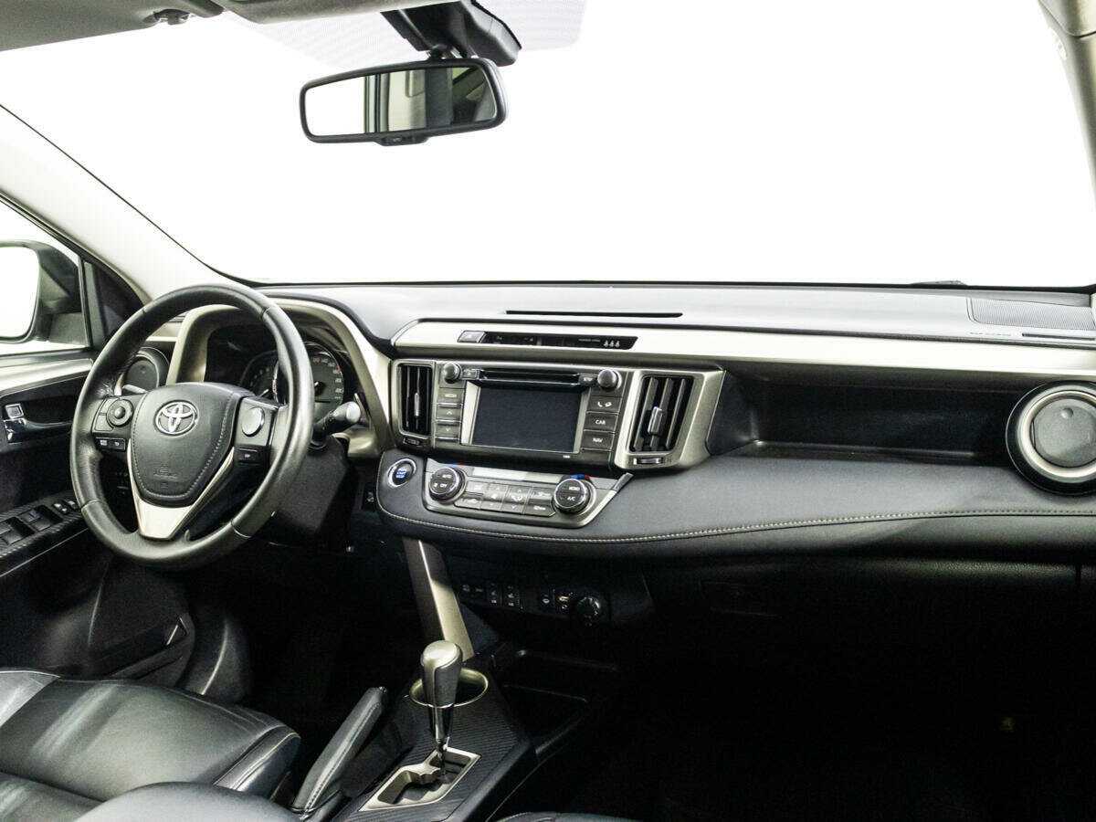 Toyota RAV4 2013 года с пробегом. Фото: #8