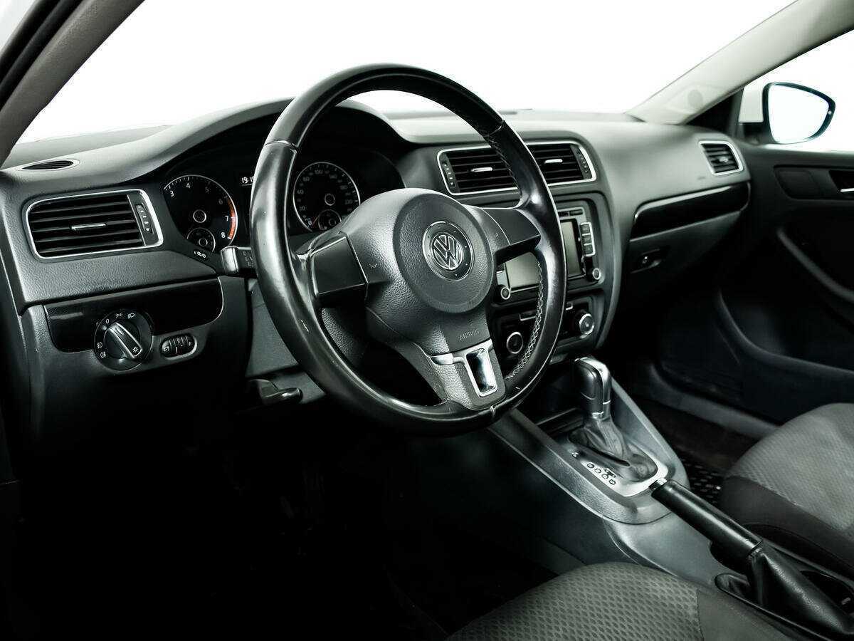Volkswagen Jetta 2012 года с пробегом. Фото: #12