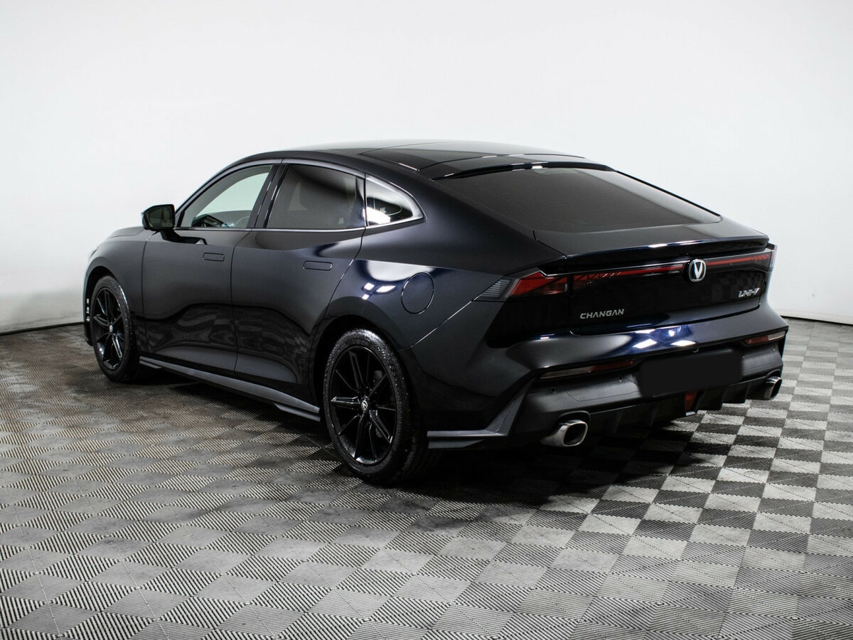 Changan UNI-V 2022 года с пробегом. Фото: #5