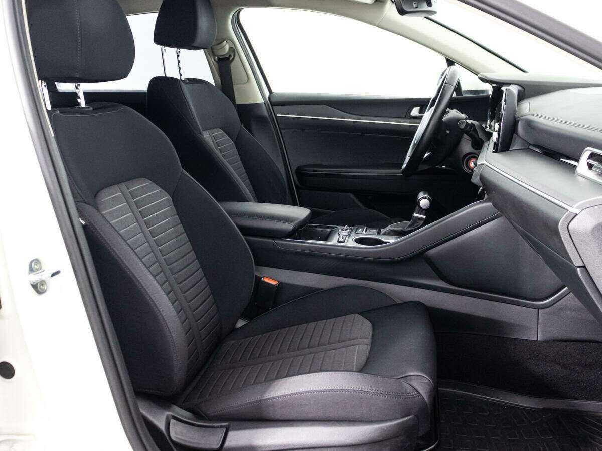 Kia K5 2022 года с пробегом. Фото: #22