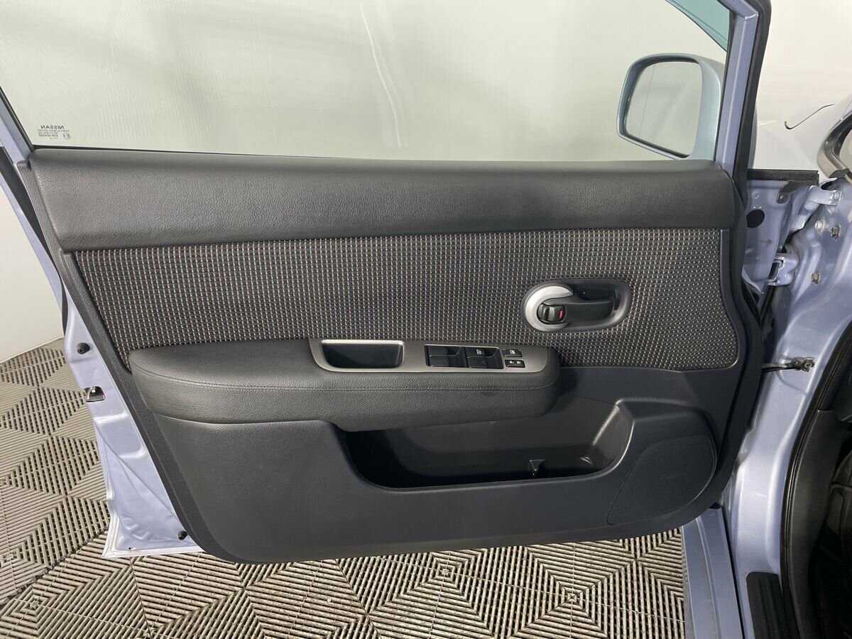 Nissan Tiida 2013 года с пробегом. Фото: #7