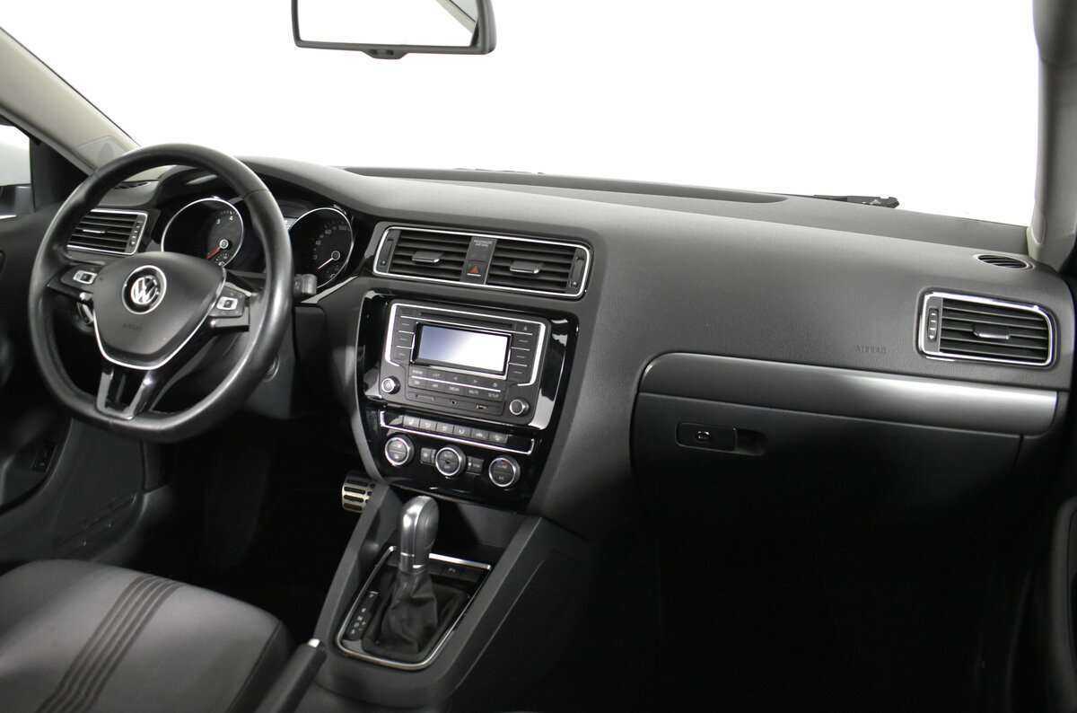 Volkswagen Jetta 2016 года с пробегом. Фото: #9