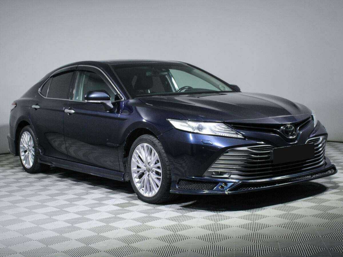 Toyota Camry 2018 года с пробегом. Фото: #2