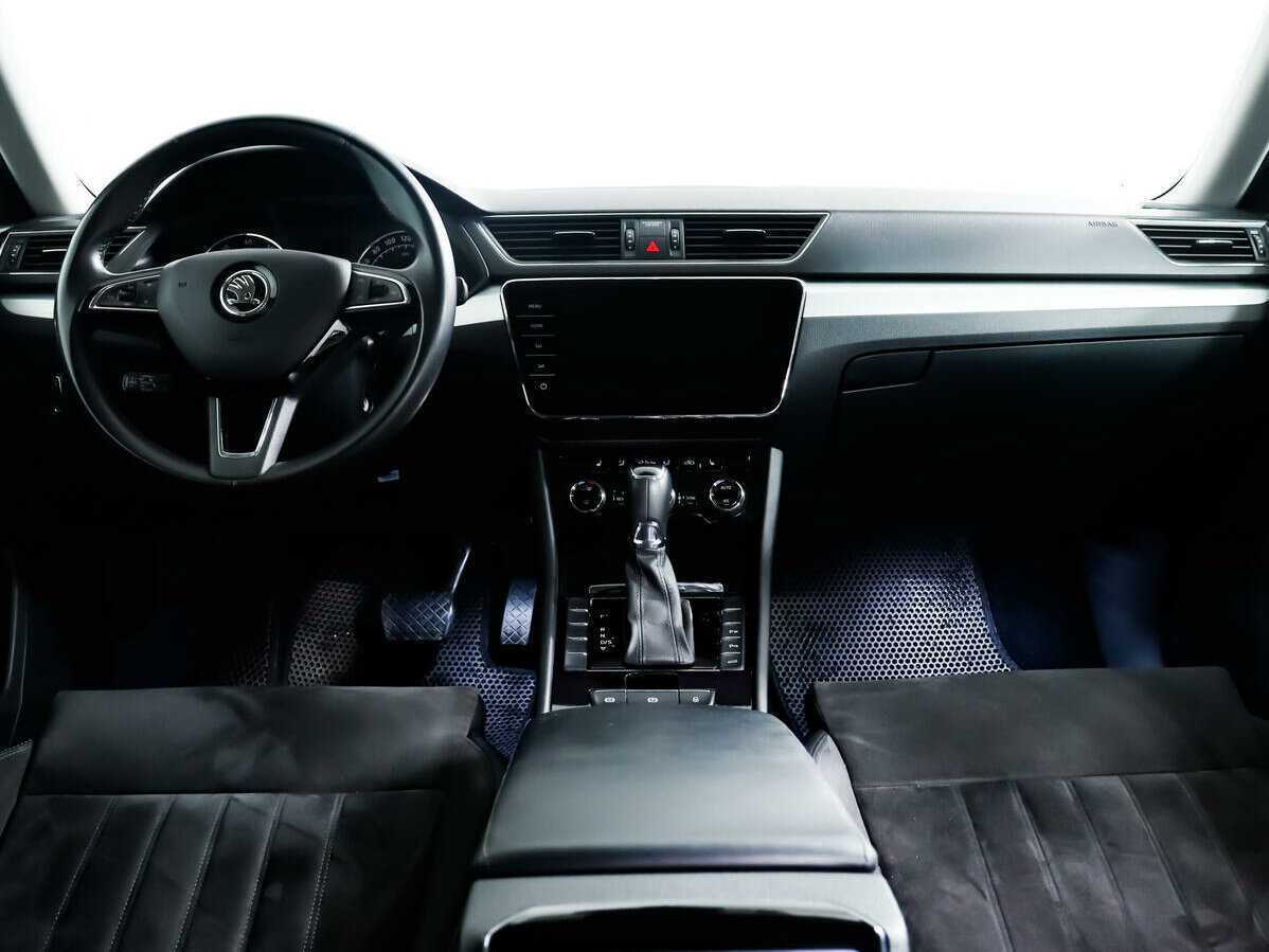 Skoda Superb 2017 года с пробегом. Фото: #8