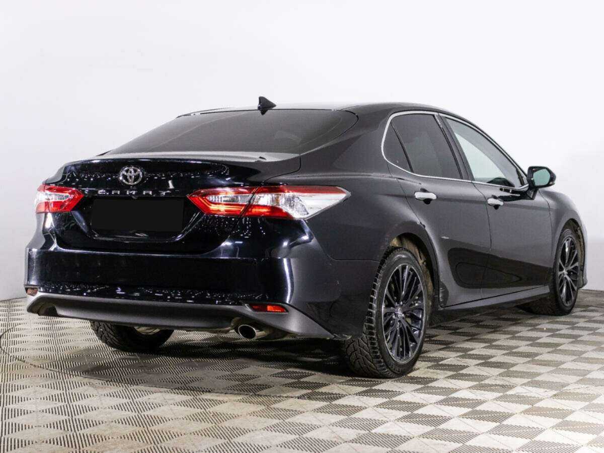 Toyota Camry 2018 года с пробегом. Фото: #4