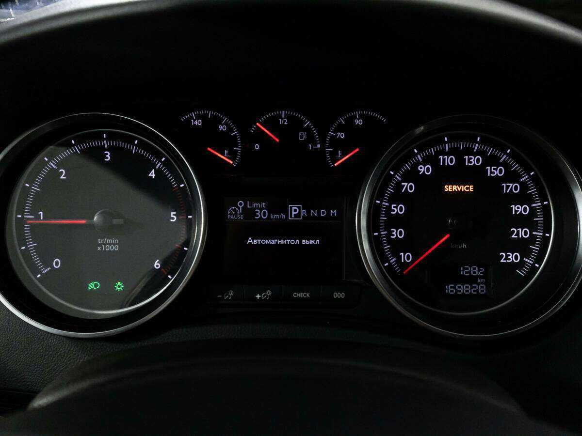 Peugeot 508 2012 года с пробегом. Фото: #11