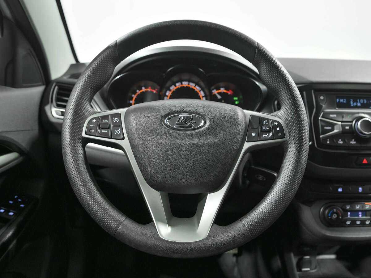 Lada (ВАЗ) Vesta 2019 года с пробегом. Фото: #7