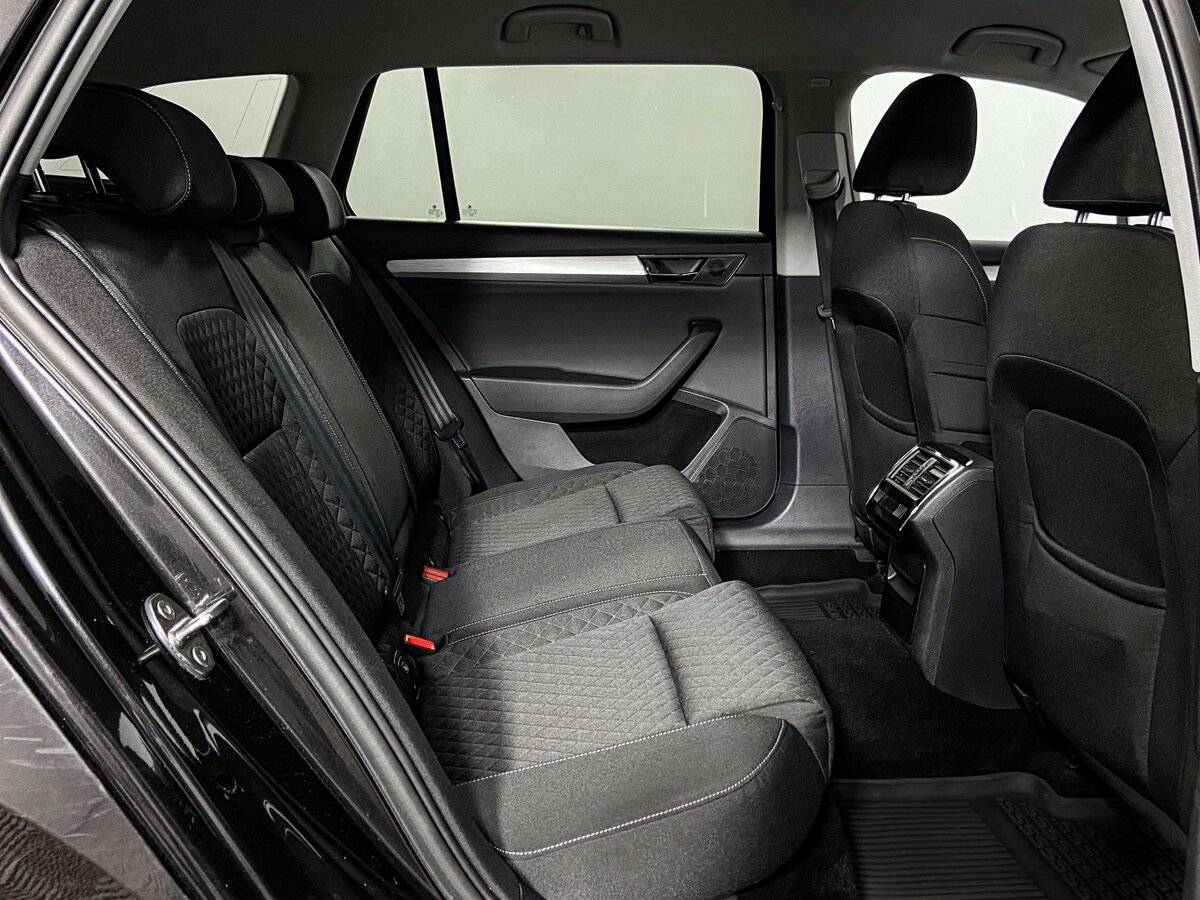 Skoda Superb 2020 года с пробегом. Фото: #8