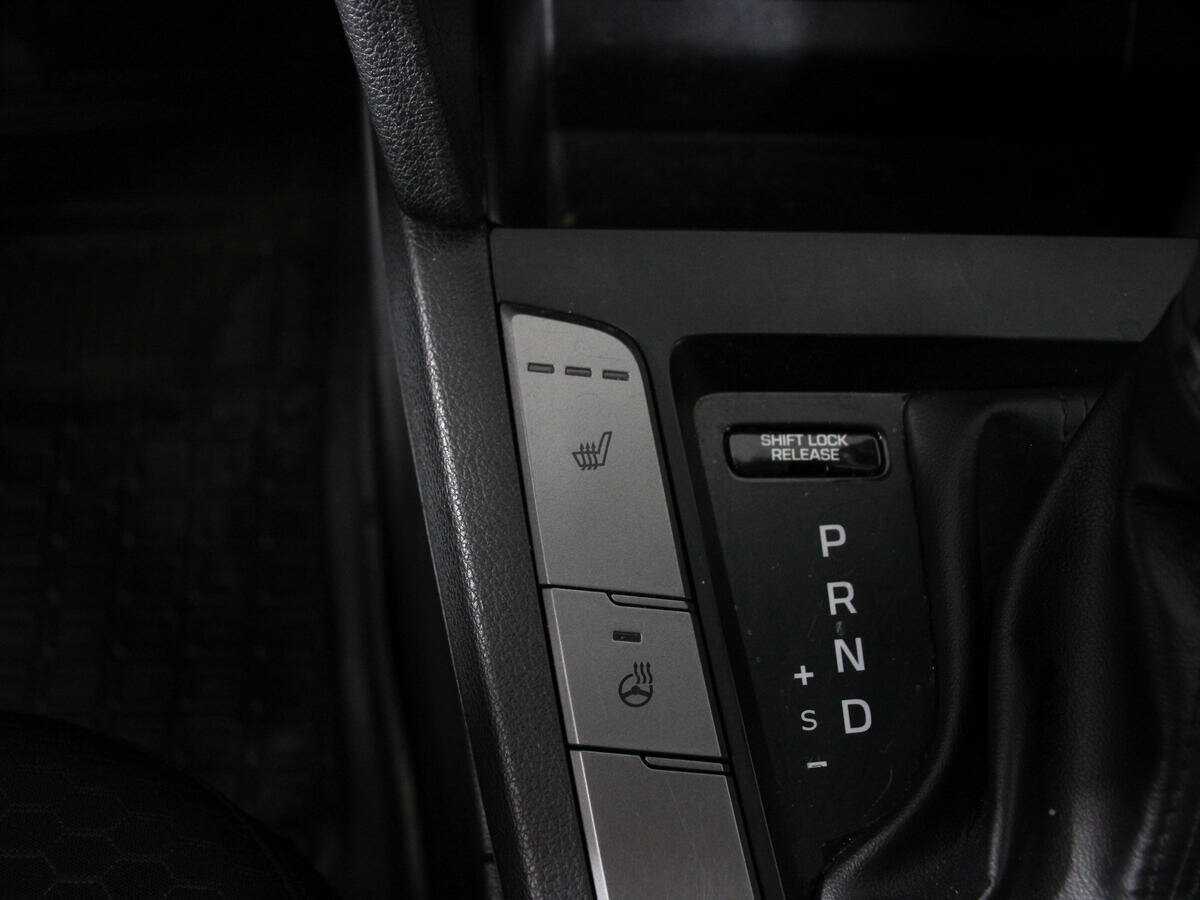 Hyundai Elantra 2020 года с пробегом. Фото: #14