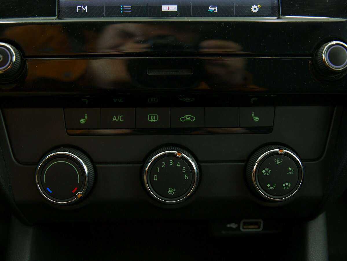 Skoda Octavia 2019 года с пробегом. Фото: #9