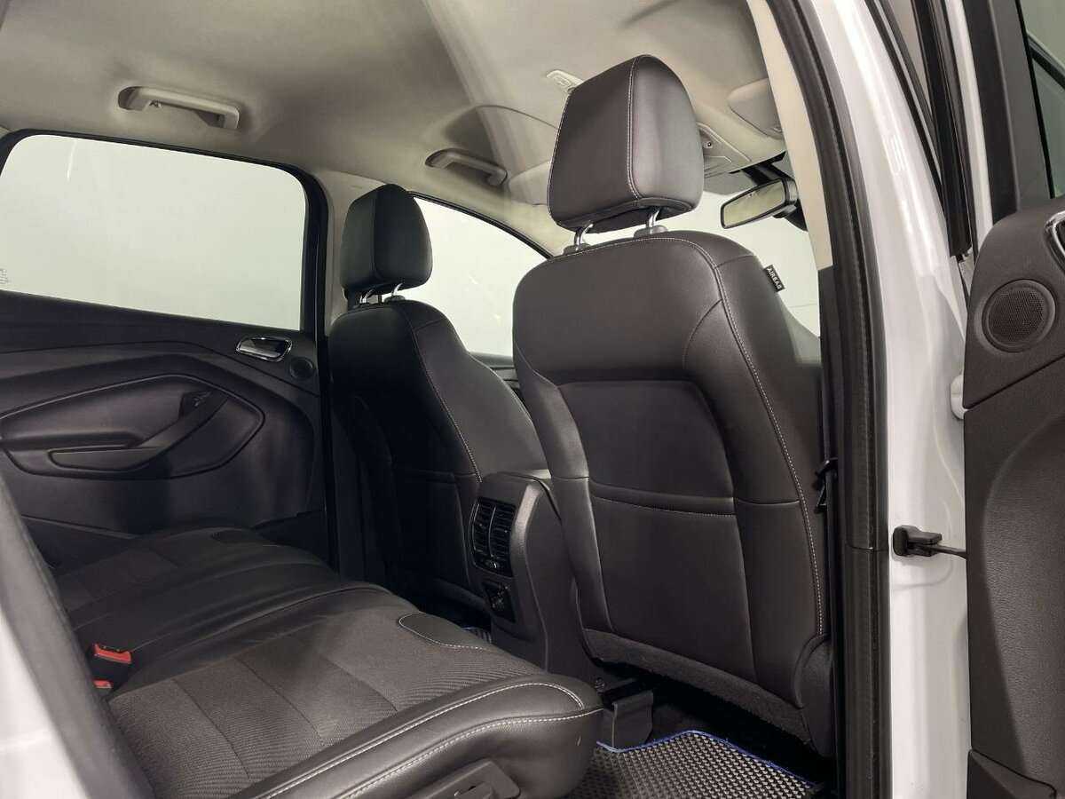 Ford Kuga 2015 года с пробегом. Фото: #14