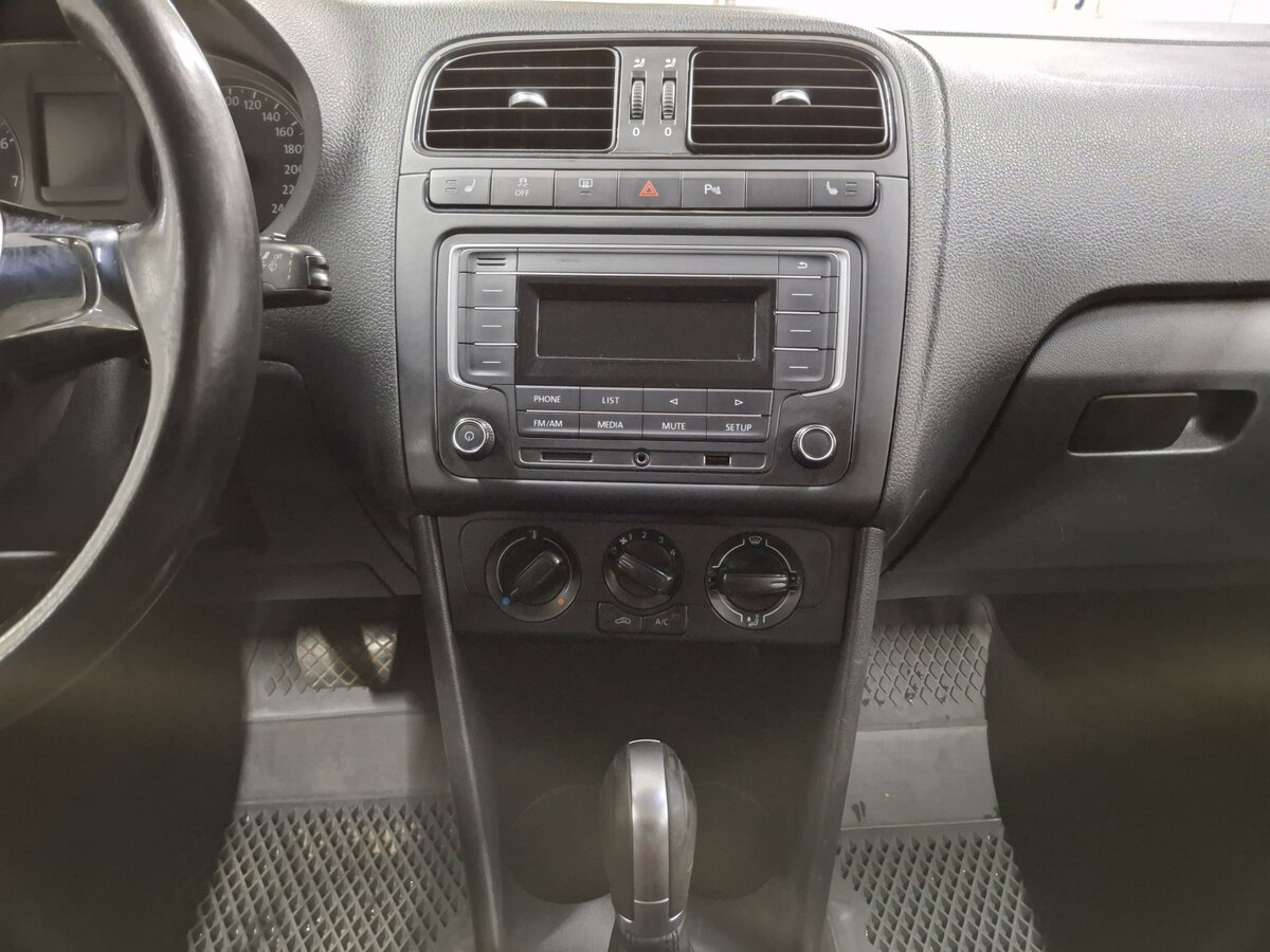 Volkswagen Polo 2016 года с пробегом. Фото: #14