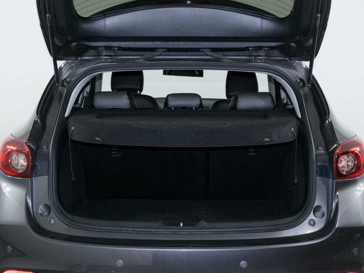 Mazda 3 2018 года с пробегом. Фото: #6