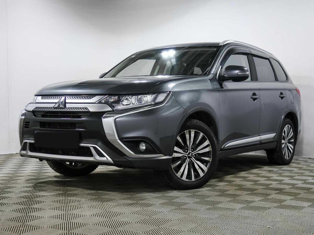 Mitsubishi Outlander 2018 года с пробегом. Посмотреть фото