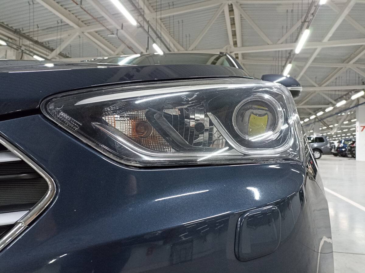 Hyundai Santa Fe 2015 года с пробегом. Фото: #16