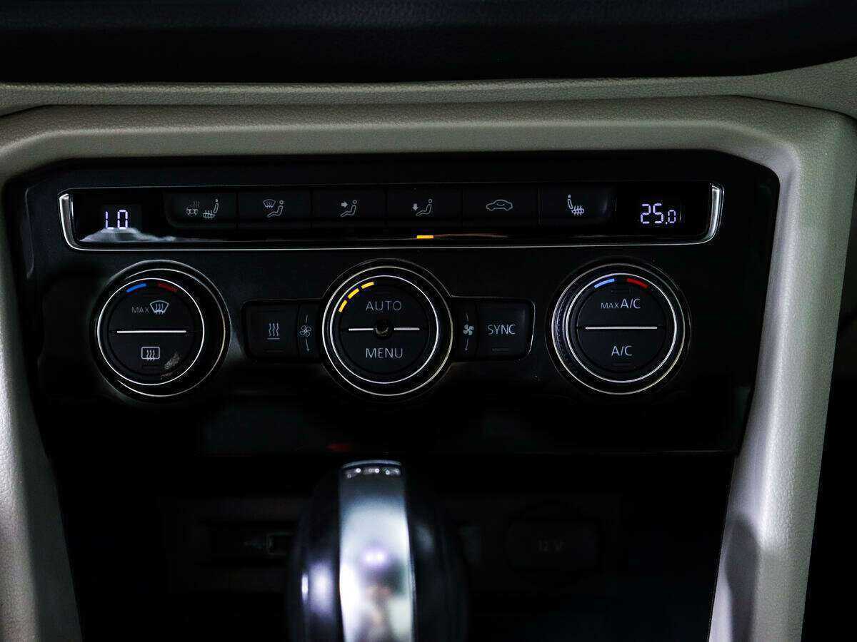 Volkswagen Tiguan 2018 года с пробегом. Фото: #17