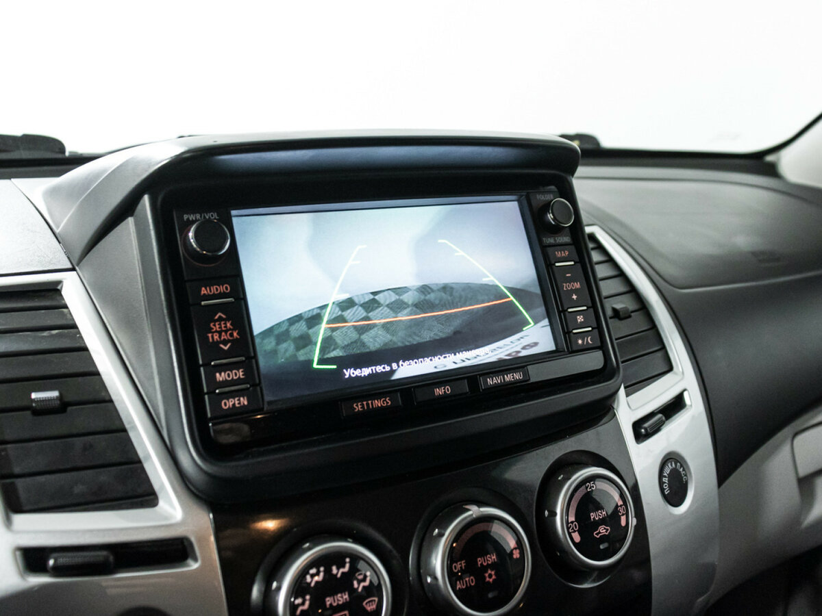 Mitsubishi Pajero Sport 2013 года с пробегом. Фото: #12