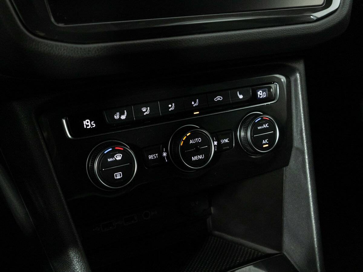Volkswagen Tiguan 2020 года с пробегом. Фото: #20