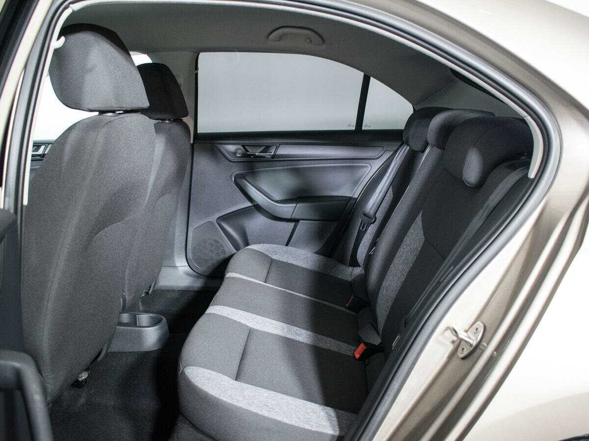 Skoda Rapid 2021 года с пробегом. Фото: #9