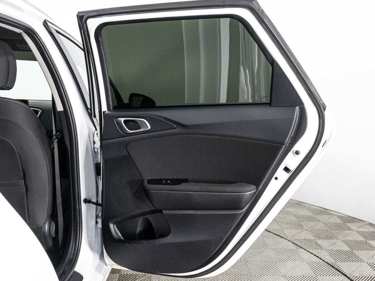 Kia Ceed 2023 года с пробегом. Фото: #24