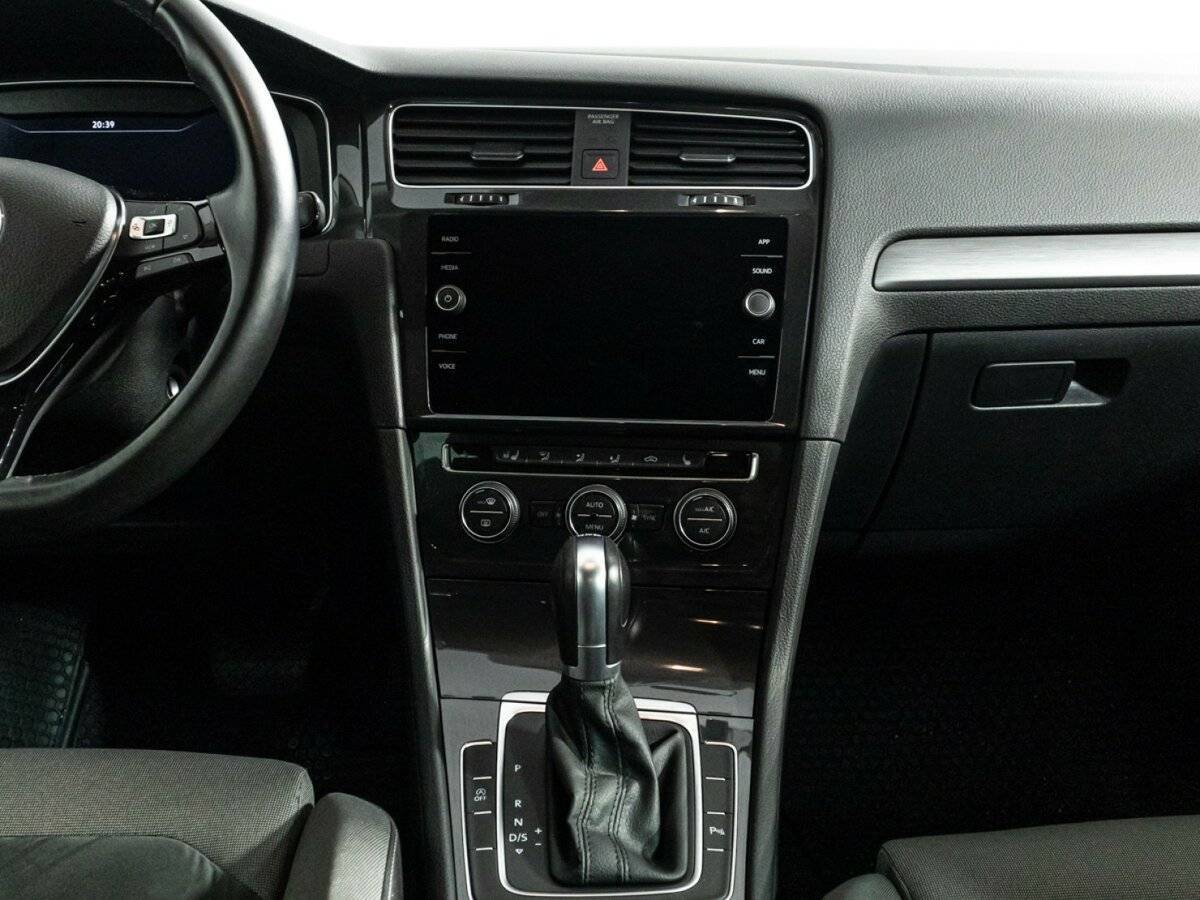 Volkswagen Golf 2018 года с пробегом. Фото: #13