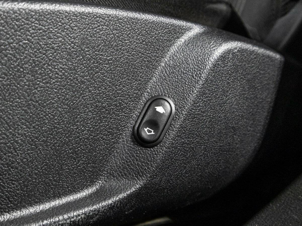 Ford Mondeo 2013 года с пробегом. Фото: #18