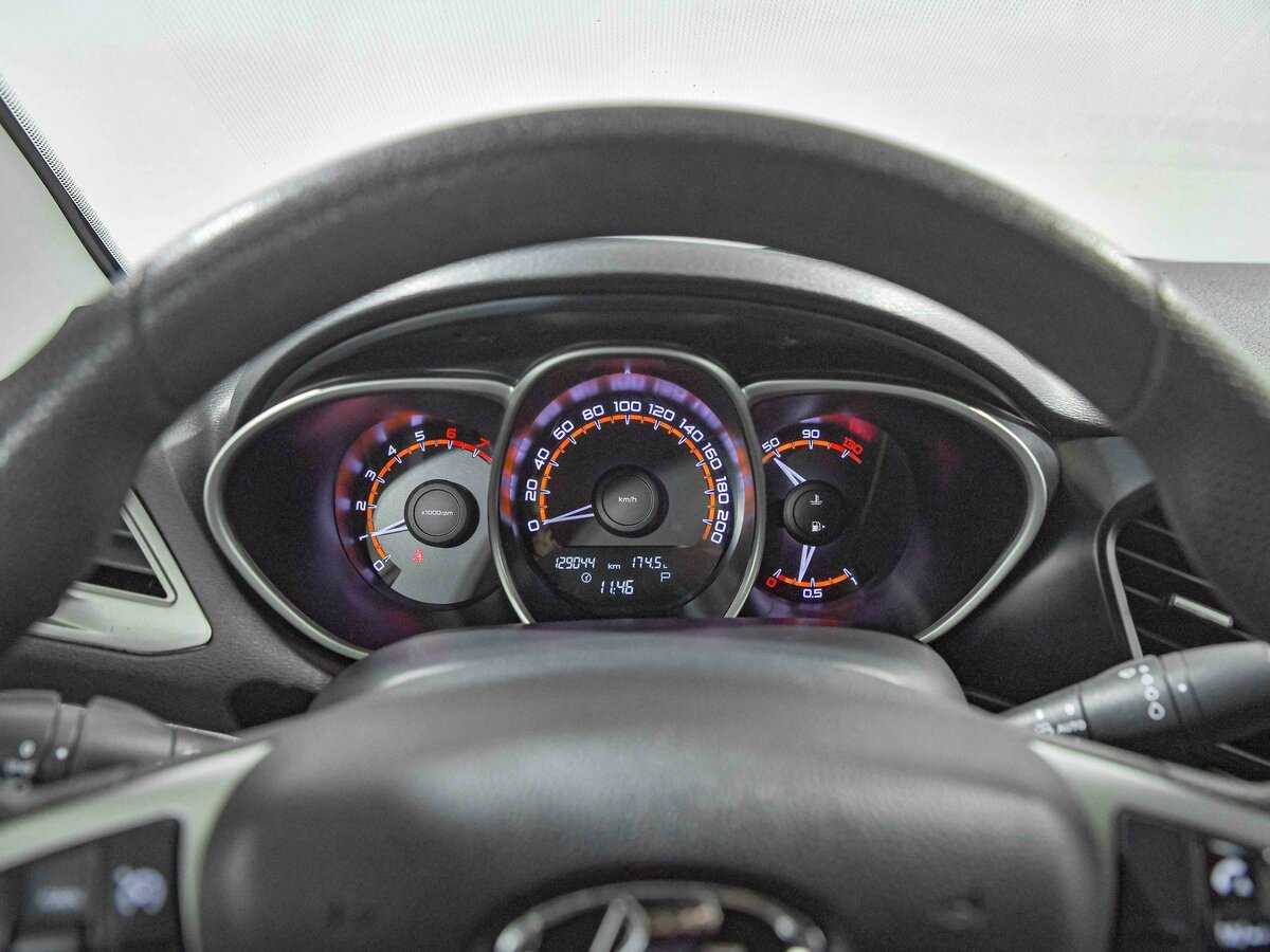 Lada (ВАЗ) Vesta 2019 года с пробегом. Фото: #6