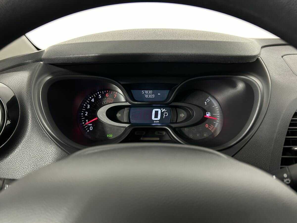 Renault Kaptur 2018 года с пробегом. Фото: #10