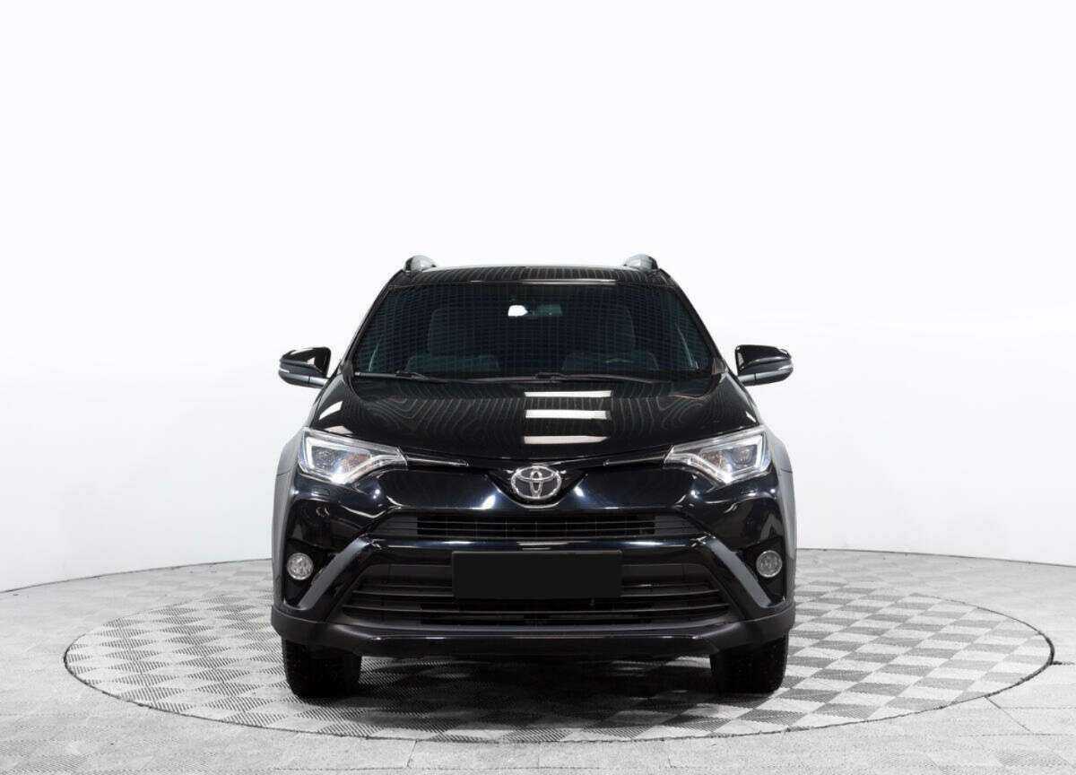 Toyota RAV4 2019 года с пробегом. Посмотреть фото