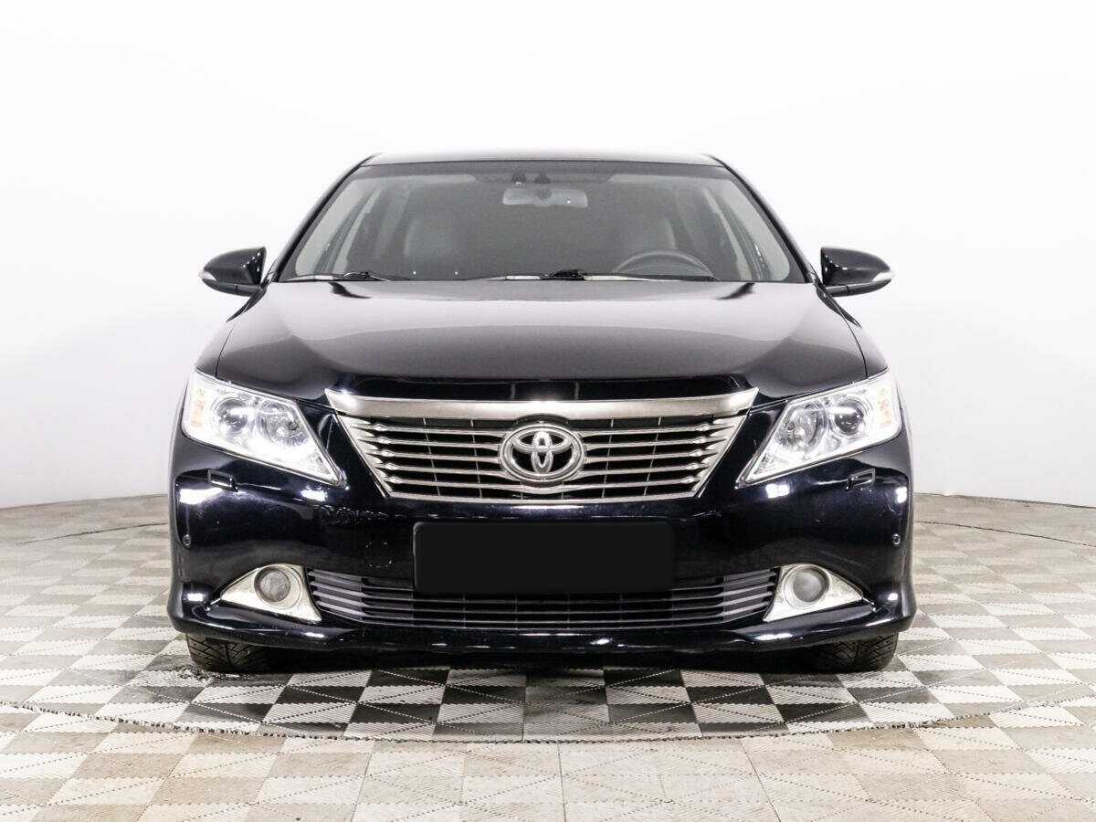 Toyota Camry 2013 года с пробегом. Фото: #1