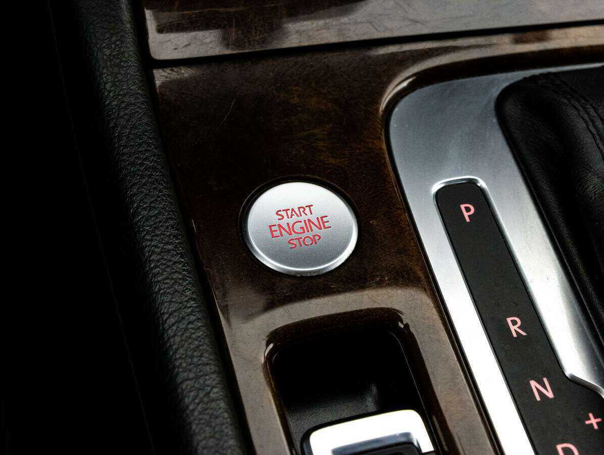 Volkswagen Touareg 2012 года с пробегом. Фото: #13