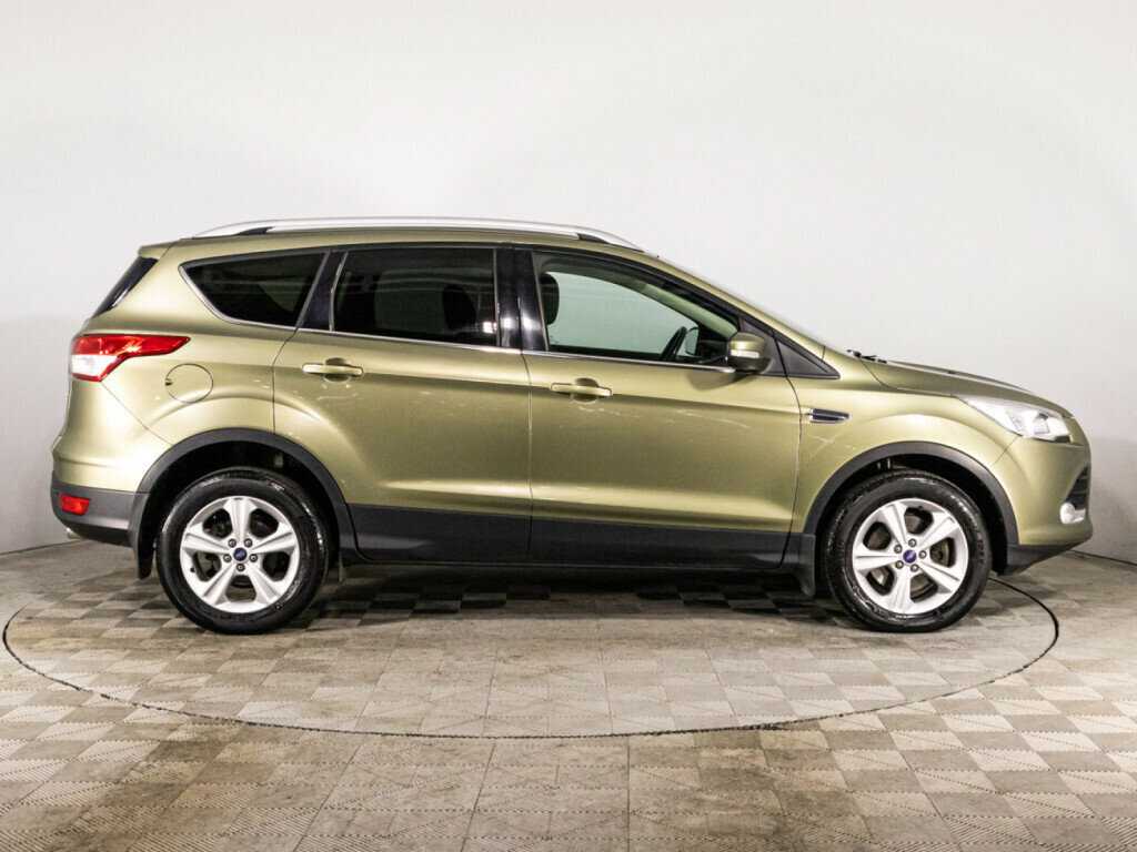 Ford Kuga 2014 года с пробегом. Фото: #3